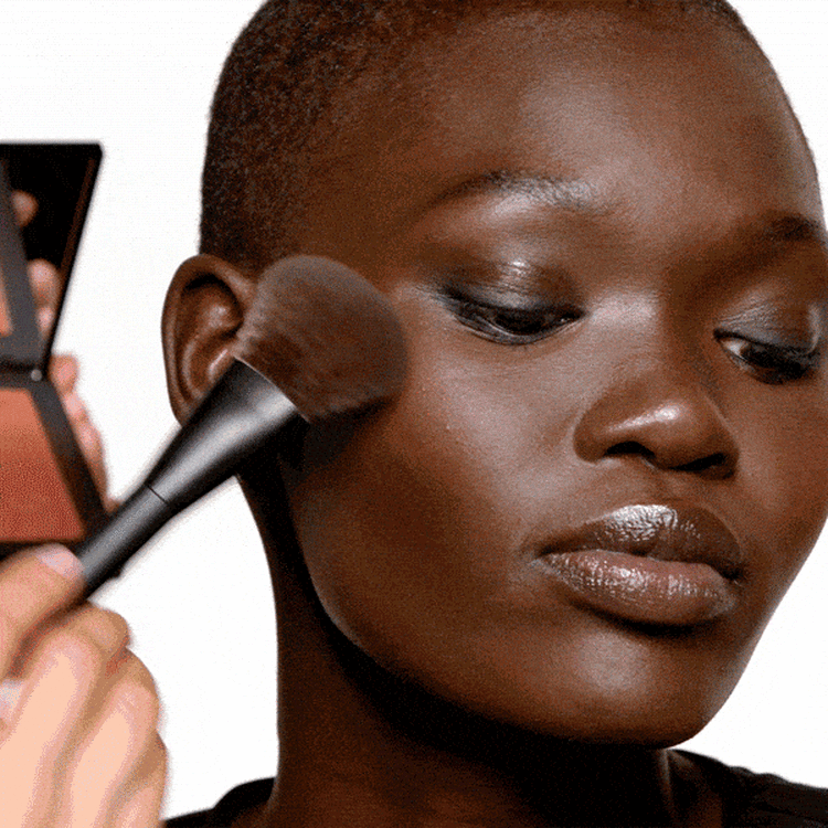 Blush outlet and bronzer