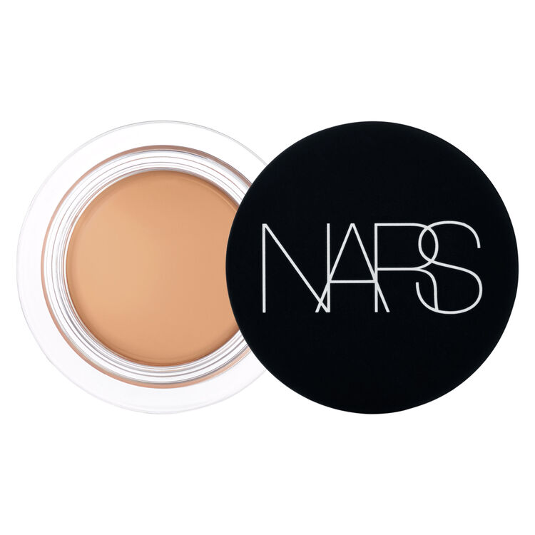 Display zoomed image number 1: Soft Matte Complete Concealer, Biscuit