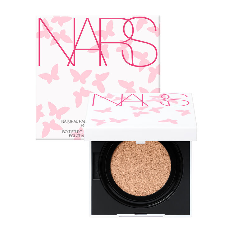 Display zoomed image number 1: [BEAUTY TRANSFORMED限量系列] 自然亮采持久氣墊粉底, MONT BLANC