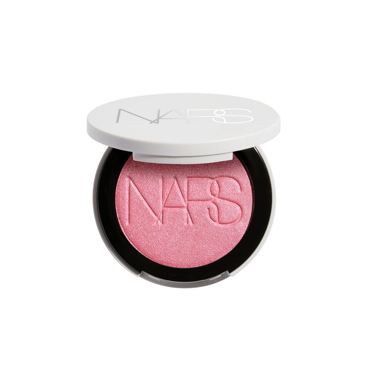 Display zoomed image number 1: LIGHT REFLECTING&trade; LUMINIZING BLUSH, LUCKY LOVE